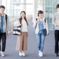 【実例つき】オープンキャンパスの服装は制服 or 私服？保護者は？みんなのコーデを紹介！